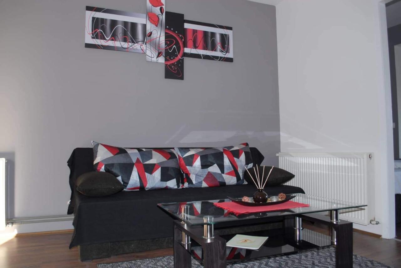 Stan Na Dan - Apartman Djordjevic รานเย ภายนอก รูปภาพ