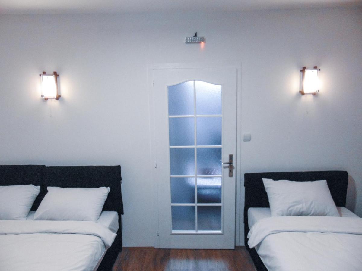 Stan Na Dan - Apartman Djordjevic รานเย ภายนอก รูปภาพ